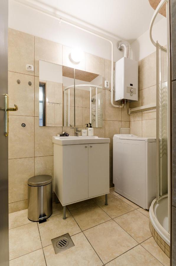 Paulay'S Studio Apartment In The City Center. Budapest Exterior foto